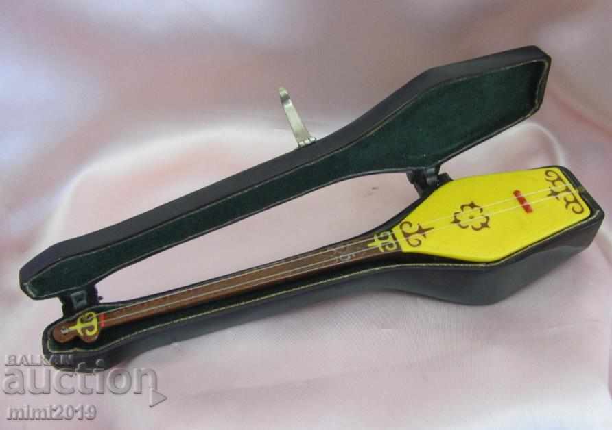 Auction 30s Souvenir - Mandolin Italy Bakilite Auction 30s Souvenir - Mandolin Italy Bakilite