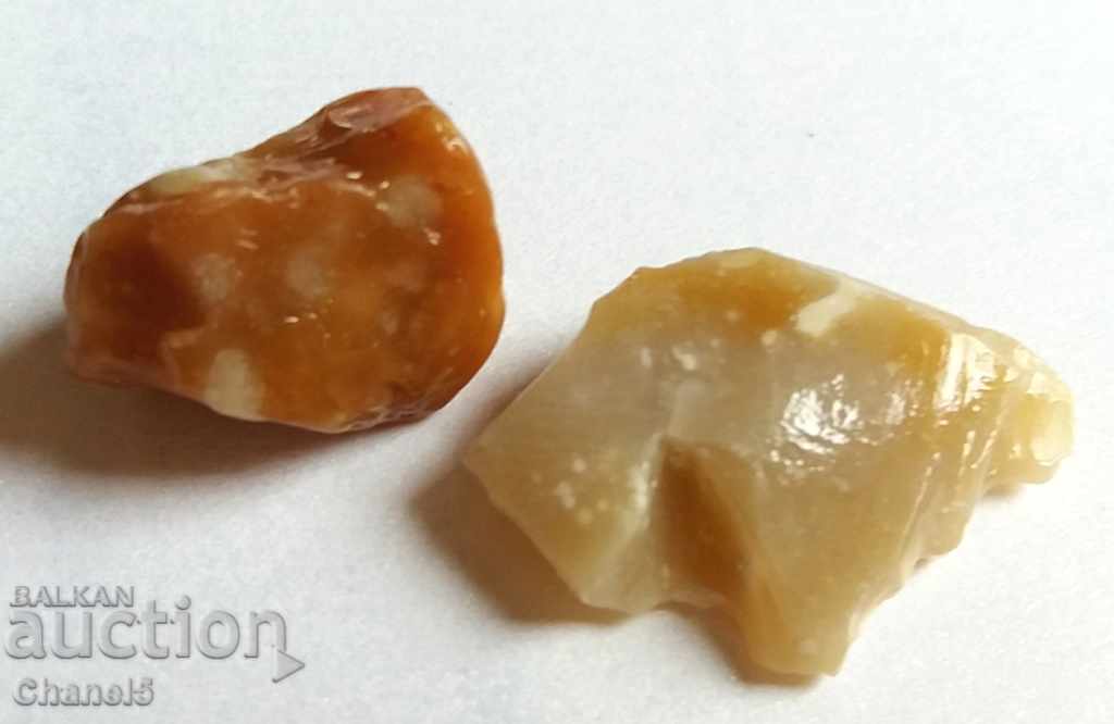 NATURAL RAW HEATS - 2 pcs - 27.65 carats (27) with price 7.50 BGN | € 3.83 NATURAL RAW HEATS - 2 pcs - 27.65 carats (27) with price 7.50 BGN | € 3.83