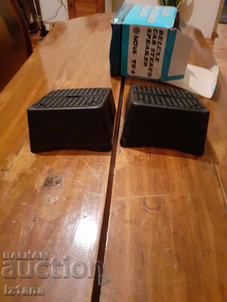 Delivery of Old Nova TS4 speakers Delivery of Old Nova TS4 speakers