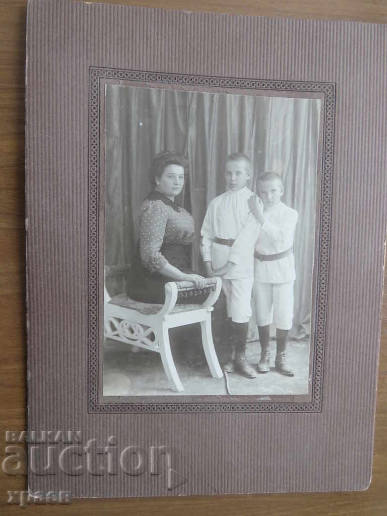 OLD PHOTO - CARDBOARD - 0547 with price 24.99 BGN | € 12.78