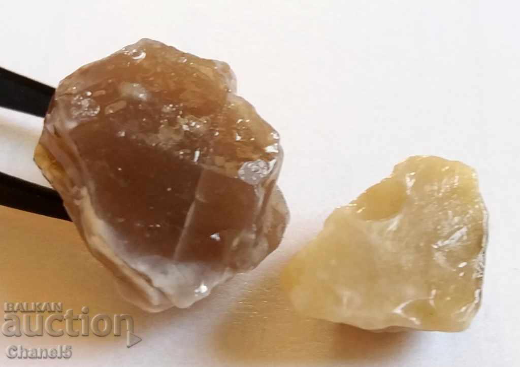 NATURAL RAW HEATS - 2 pcs - 36.95 carats (53) with price 7.50 BGN | € 3.83 NATURAL RAW HEATS - 2 pcs - 36.95 carats (53) with price 7.50 BGN | € 3.83