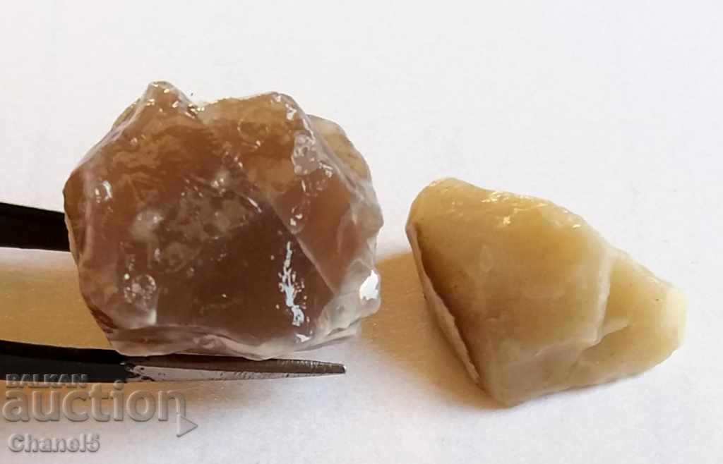 Auction NATURAL RAW HEATS - 2 pcs - 36.95 carats (53) Auction NATURAL RAW HEATS - 2 pcs - 36.95 carats (53)