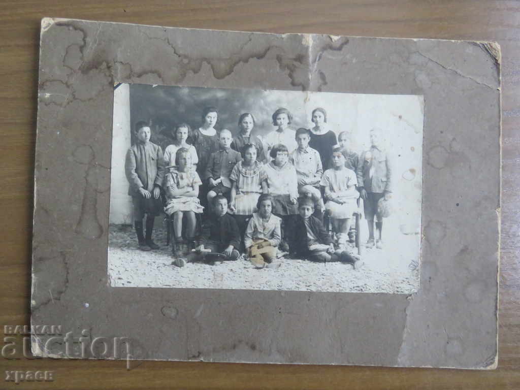 OLD PHOTO - CARDBOARD - 0586 with price 19.99 BGN | € 10.22