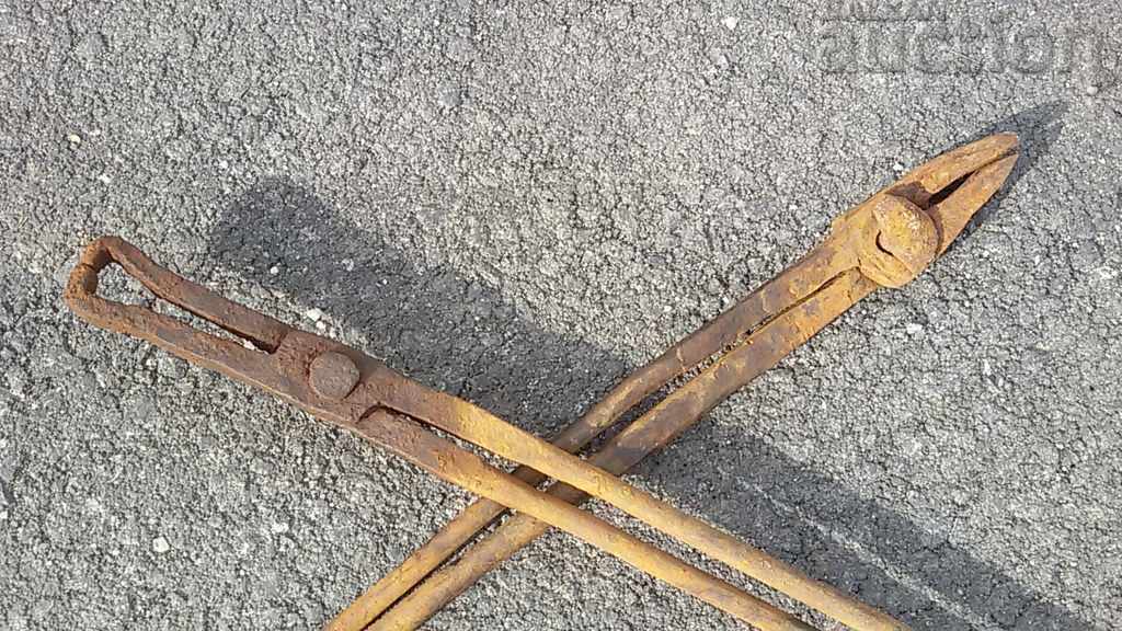 antique forging pliers lot with price 61.00 BGN | € 31.19 antique forging pliers lot with price 61.00 BGN | € 31.19