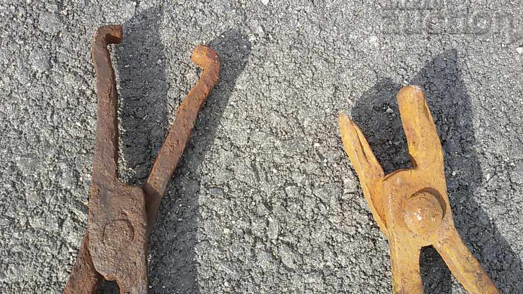antique forging pliers lot - 5 antique forging pliers lot - 5