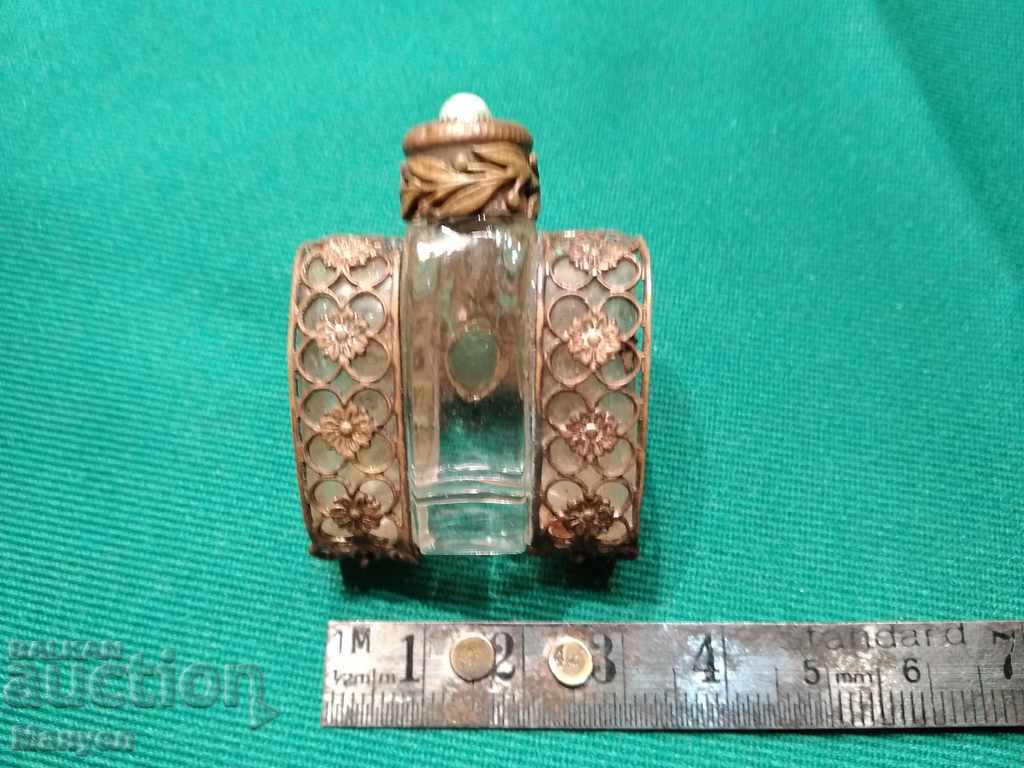 Delivery of I sell old bottle for perfume-filtered.RRRR Delivery of I sell old bottle for perfume-filtered.RRRR