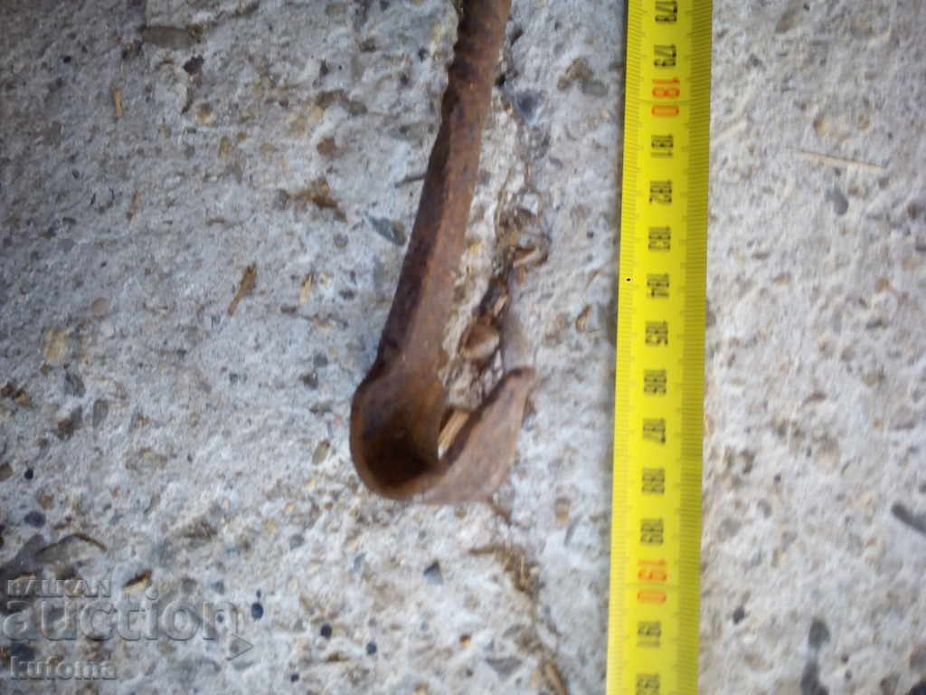 Delivery of Old forged chain for hearth