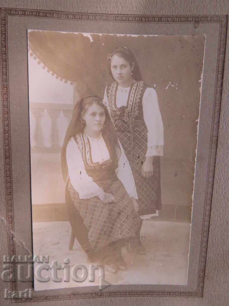 OLD PHOTOGRAPHY - CARDBOARD - MEDIA with price 7.99 BGN | € 4.09 OLD PHOTOGRAPHY - CARDBOARD - MEDIA with price 7.99 BGN | € 4.09