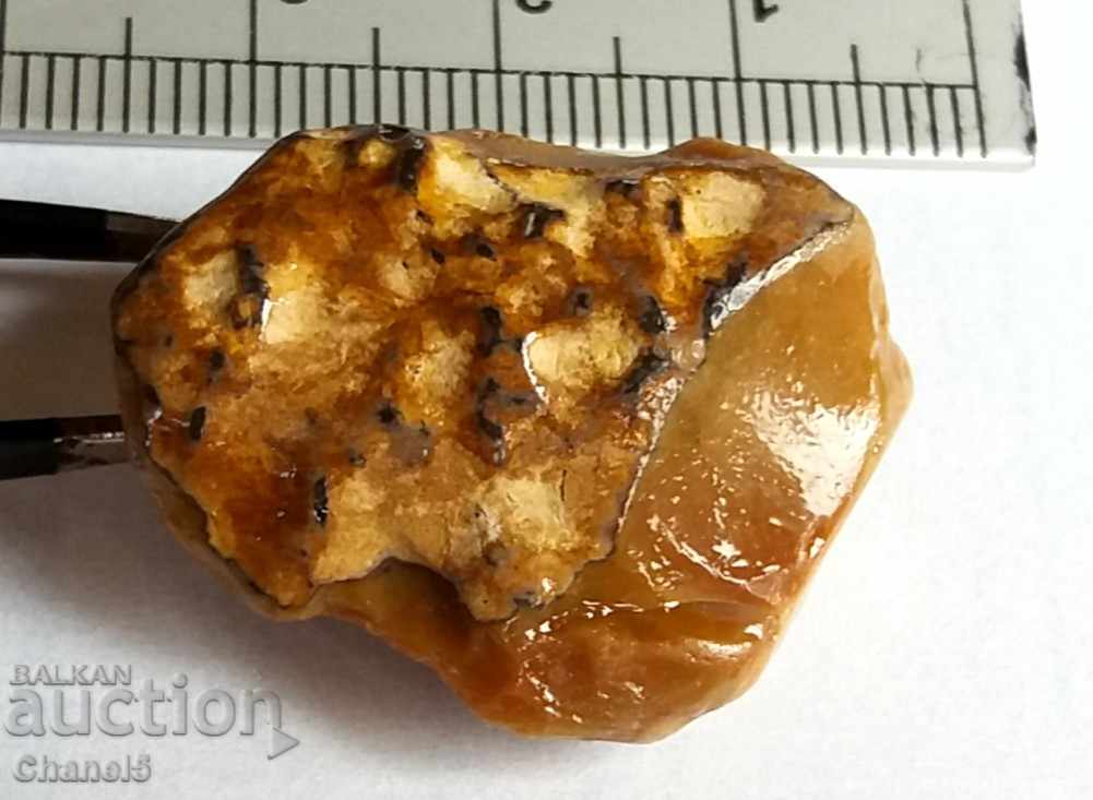 NATURAL RAW HEAT - 42.10 carats (186) with price 4.90 BGN | € 2.51 NATURAL RAW HEAT - 42.10 carats (186) with price 4.90 BGN | € 2.51