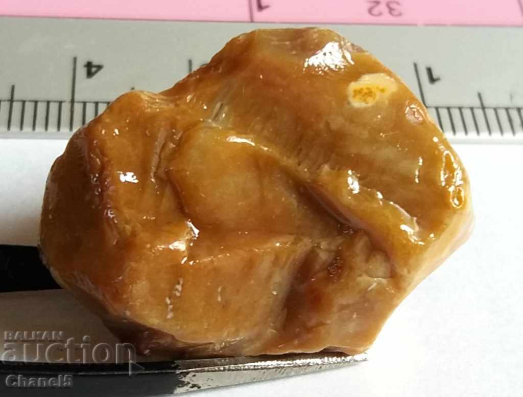 Auction NATURAL RAW HEAT - 42.10 carats (186) Auction NATURAL RAW HEAT - 42.10 carats (186)