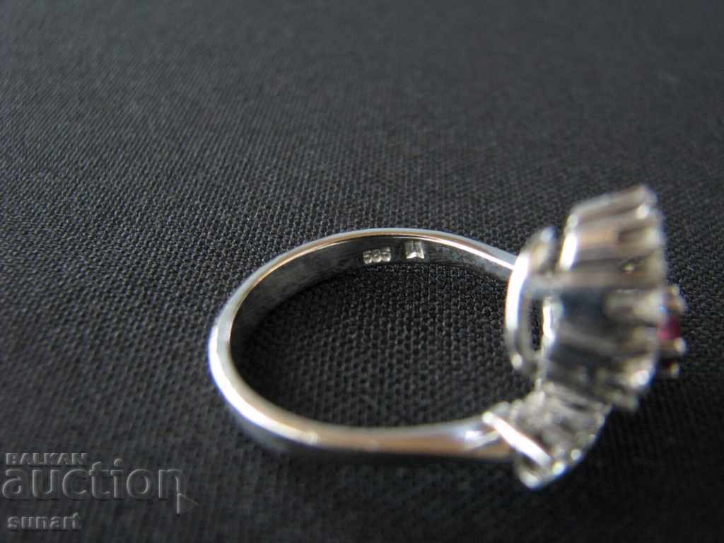 RING WITH DIAMONDS 0.70 K VS COLOR F-G RUBY 0.30 K SI - 6 RING WITH DIAMONDS 0.70 K VS COLOR F-G RUBY 0.30 K SI - 6