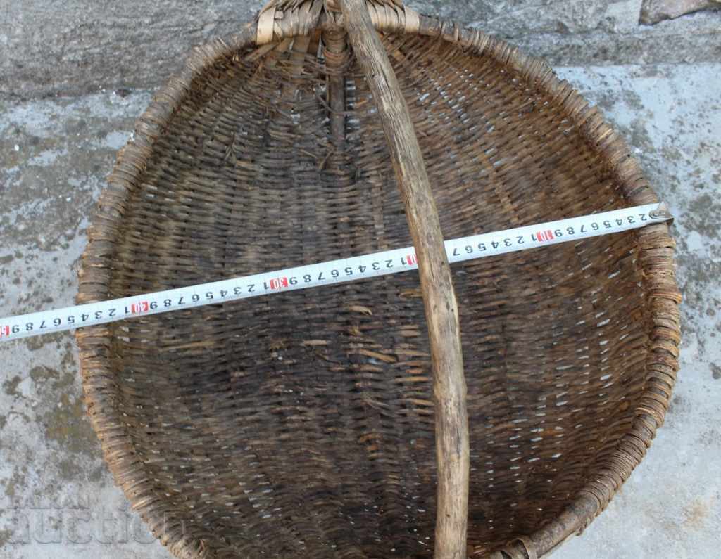. OLD AUTHENTIC MANUFACTURED WOVEN BASKET BASKET BASKET with price 29.00 BGN | € 14.83 . OLD AUTHENTIC MANUFACTURED WOVEN BASKET BASKET BASKET with price 29.00 BGN | € 14.83