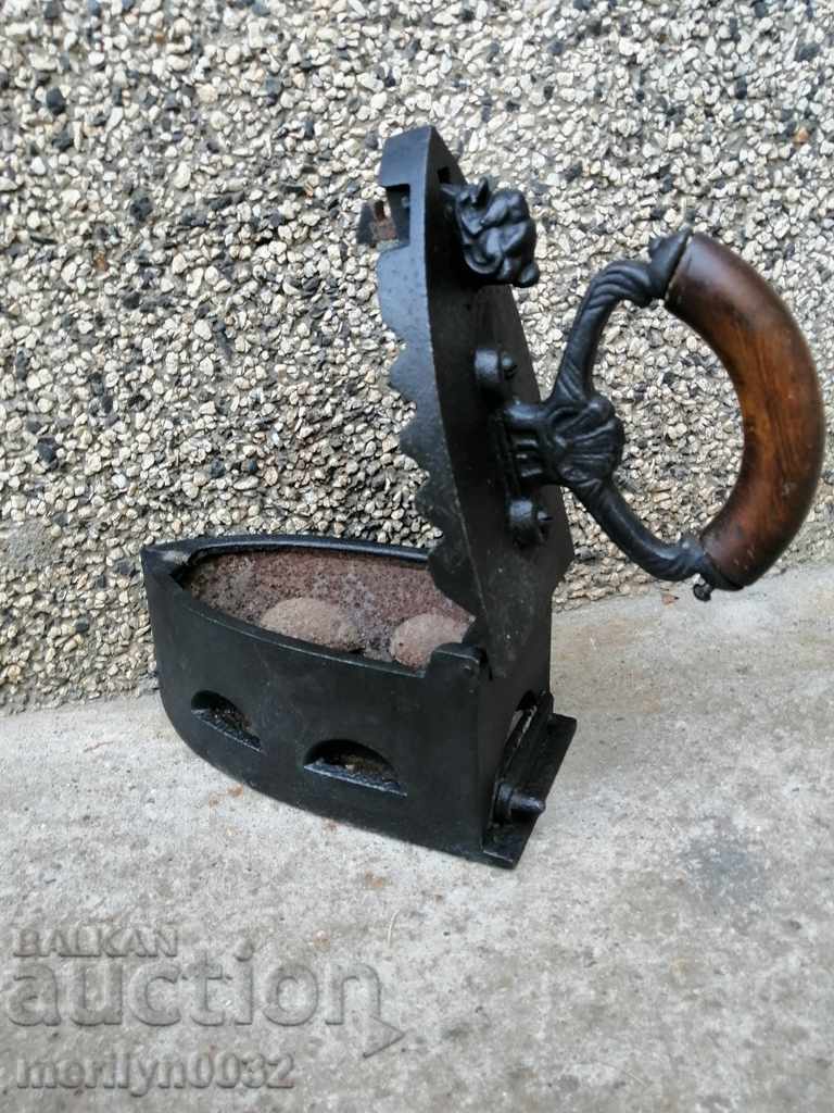 Παράδοση Παλιά σιδήρου στην πυρκαγιά