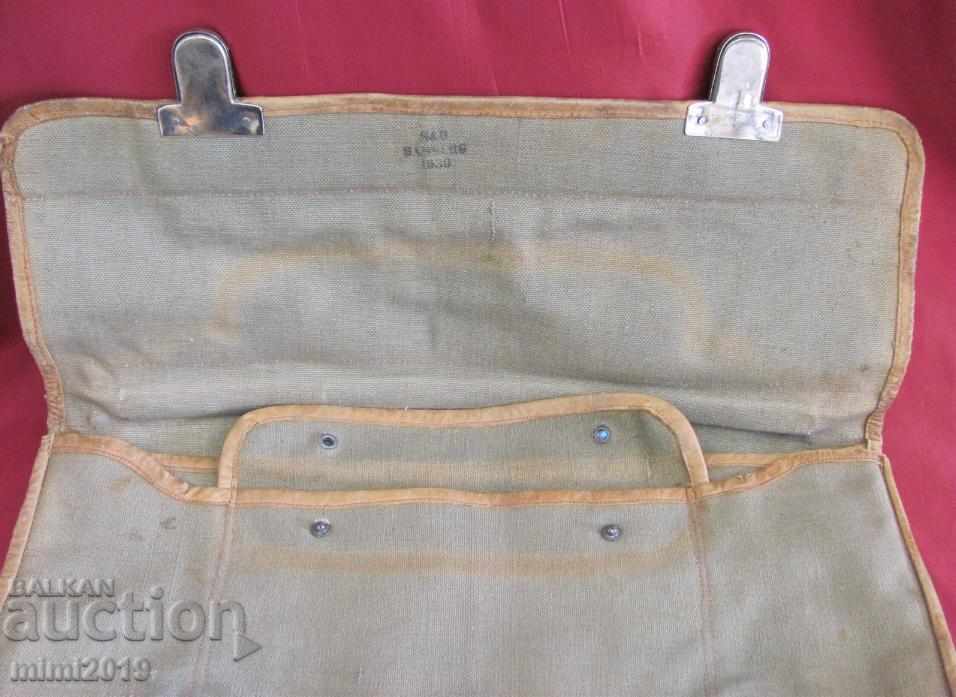 Delivery of WWII Canvas Officer Bag Germany Delivery of WWII Canvas Officer Bag Germany