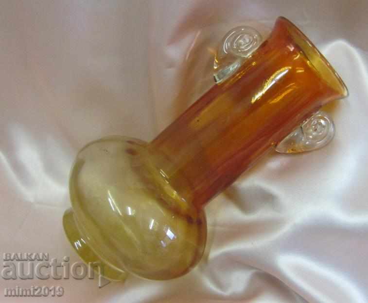 Auction Old Crystal Glass Handmade Art Vase Auction Old Crystal Glass Handmade Art Vase