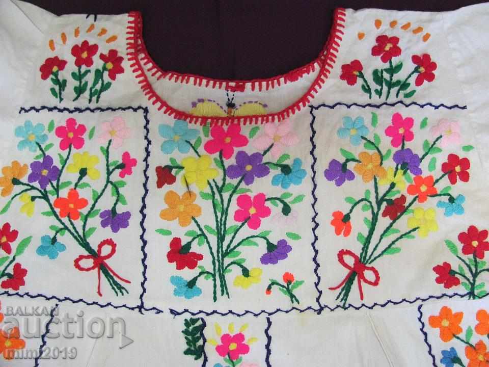 Auction  19th Century Folk Art Hand Sewn Women's Shirt