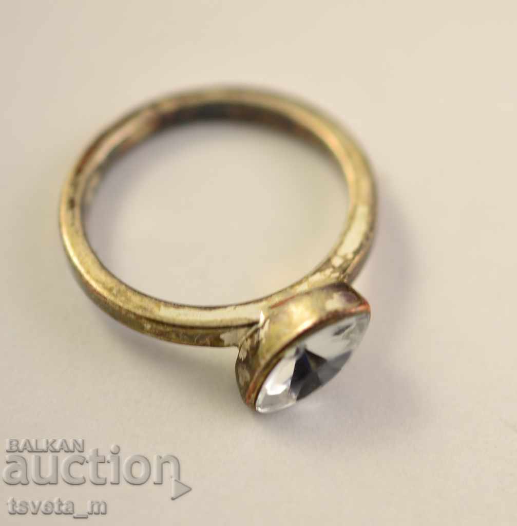 Δημοπρασία Ενα δαχτυλίδι Δημοπρασία Ενα δαχτυλίδι