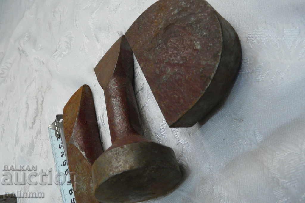 Old auto-heel heels - 3 pcs with price 60.00 BGN | € 30.68 Old auto-heel heels - 3 pcs with price 60.00 BGN | € 30.68