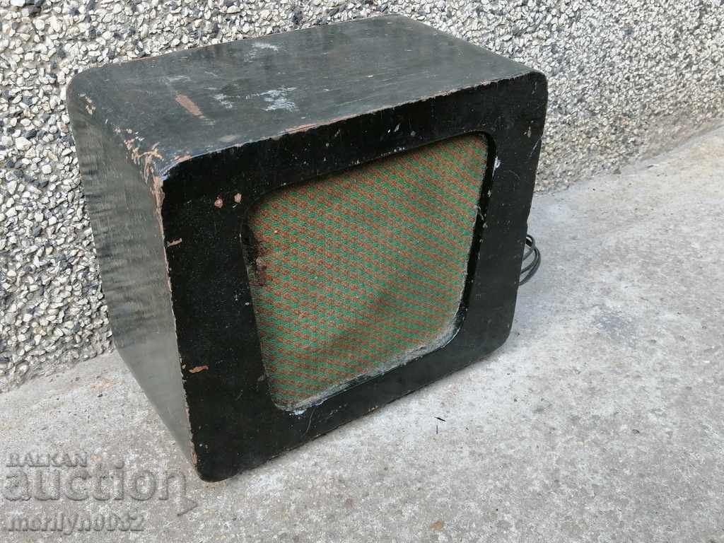 Old radio point, speaker, radio, speaker, loudspeaker with price 58.00 BGN | € 29.65 Old radio point, speaker, radio, speaker, loudspeaker with price 58.00 BGN | € 29.65