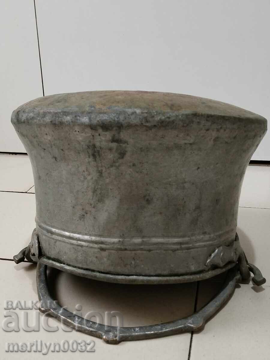 Delivery of Old copper cauldron, cauldron, copper, copper