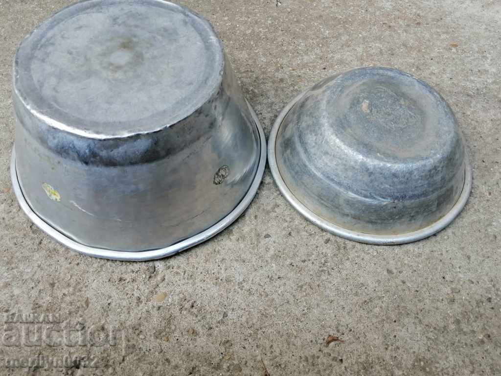 Auction  Aluminum hubcaps for an old scale, balance scale, weight scale