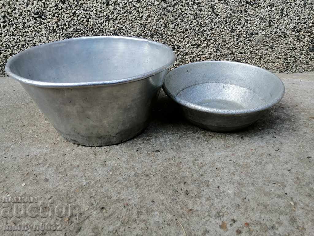 Aluminum hubcaps for an old scale, balance scale, weight scale