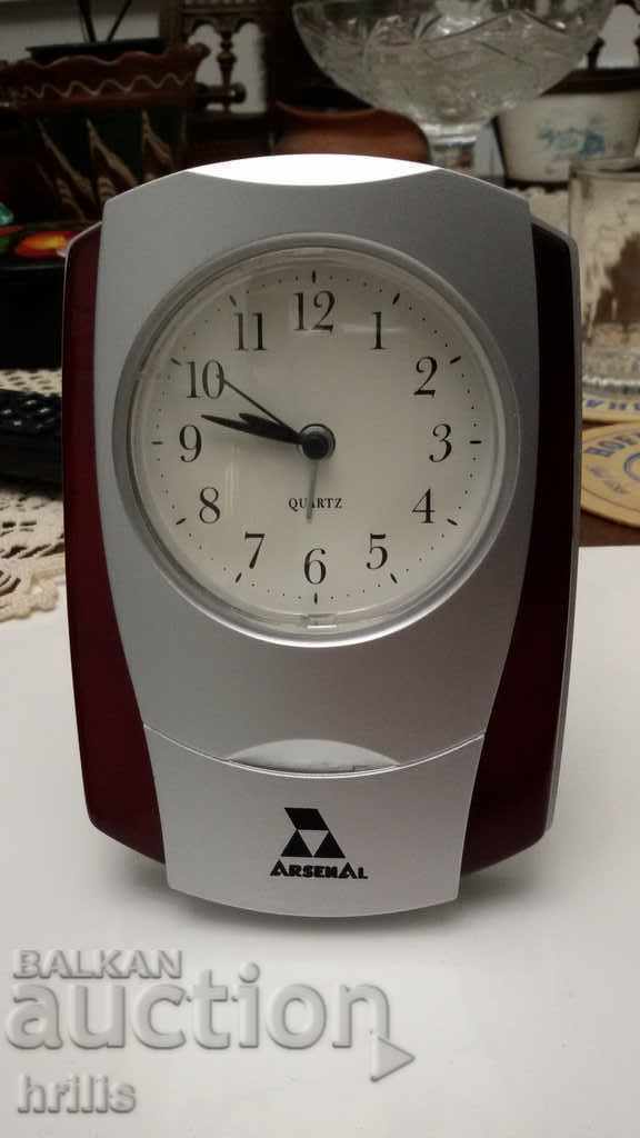 ADVERTISING DESKTOP CLOCK WITH ARSENAL LOGO - KAZANLUK with price 10.00 BGN | € 5.11 ADVERTISING DESKTOP CLOCK WITH ARSENAL LOGO - KAZANLUK with price 10.00 BGN | € 5.11