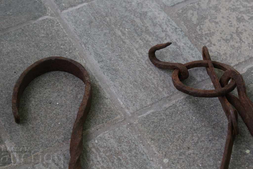 . OLD LARGE FORGED CHANG CHUCK CHAIN with price 25.00 BGN | € 12.78 . OLD LARGE FORGED CHANG CHUCK CHAIN with price 25.00 BGN | € 12.78
