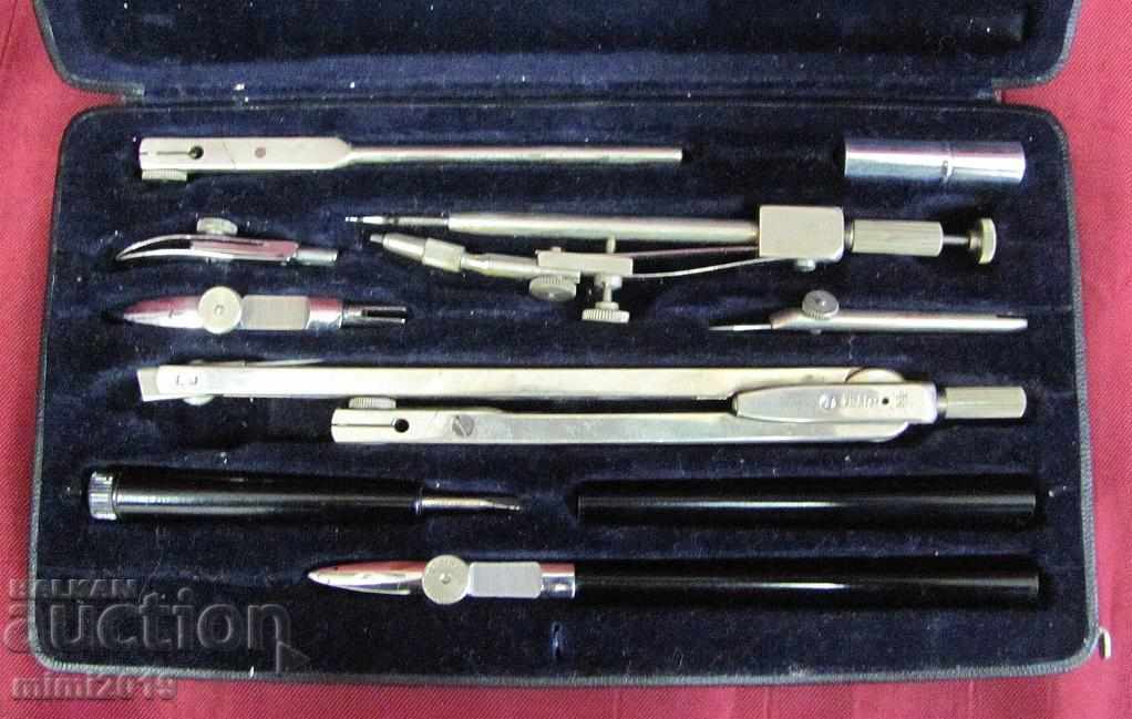 Delivery of Old Original-Richter Germany Drawing Kit