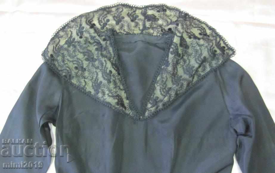 Delivery of 30s Ladies Silk Lace Dress Delivery of 30s Ladies Silk Lace Dress