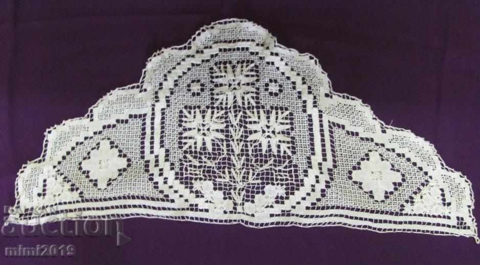 19th Century 2 pieces Hand Knitted Tablecloths, Carriage with price 30.00 BGN | € 15.34 19th Century 2 pieces Hand Knitted Tablecloths, Carriage with price 30.00 BGN | € 15.34