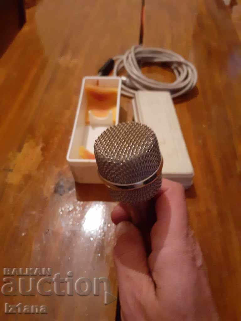 Delivery of Old MDN Microphone 66