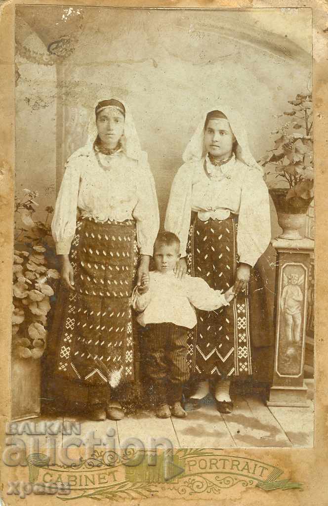 ΠΑΛΙΑ ΦΩΤΟΓΡΑΦΙΑ - ΧΑΡΤΟΝΙ - 0084