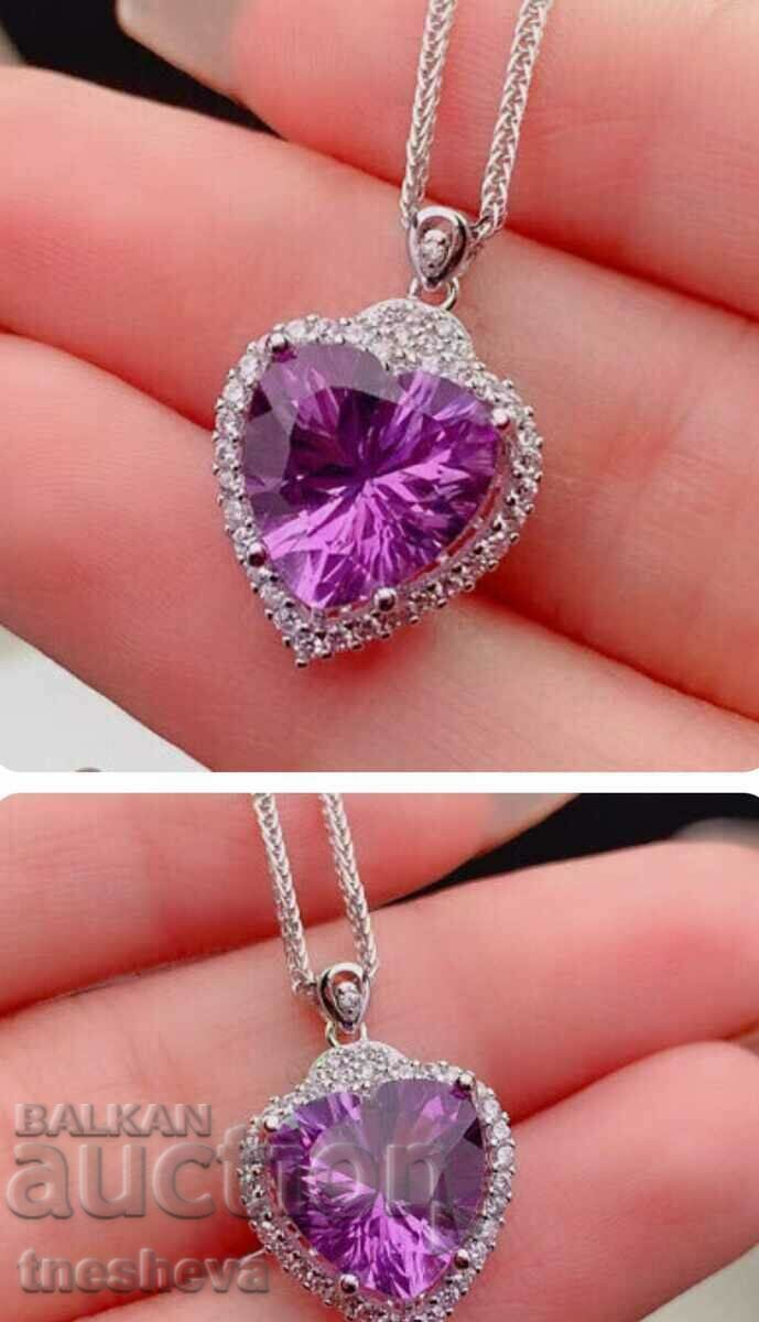Beautiful purple heart pendant necklace with price 46.00 BGN | € 23.52 Beautiful purple heart pendant necklace with price 46.00 BGN | € 23.52