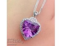 Beautiful purple heart pendant necklace
