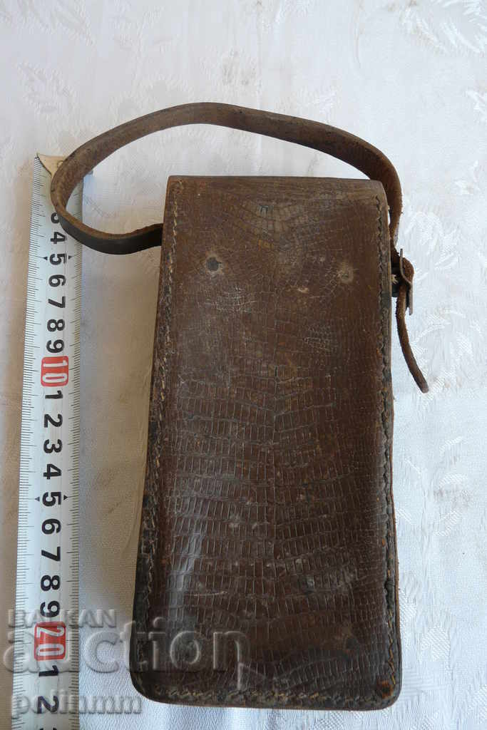 Delivery of Retro Bike Bag - 6