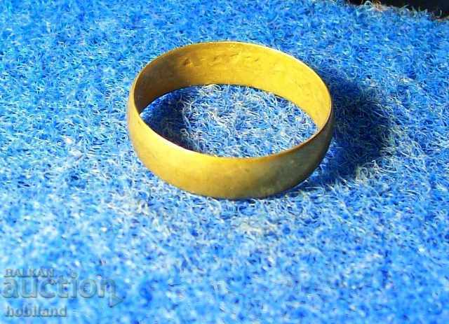 Auction Collection ring Auction Collection ring