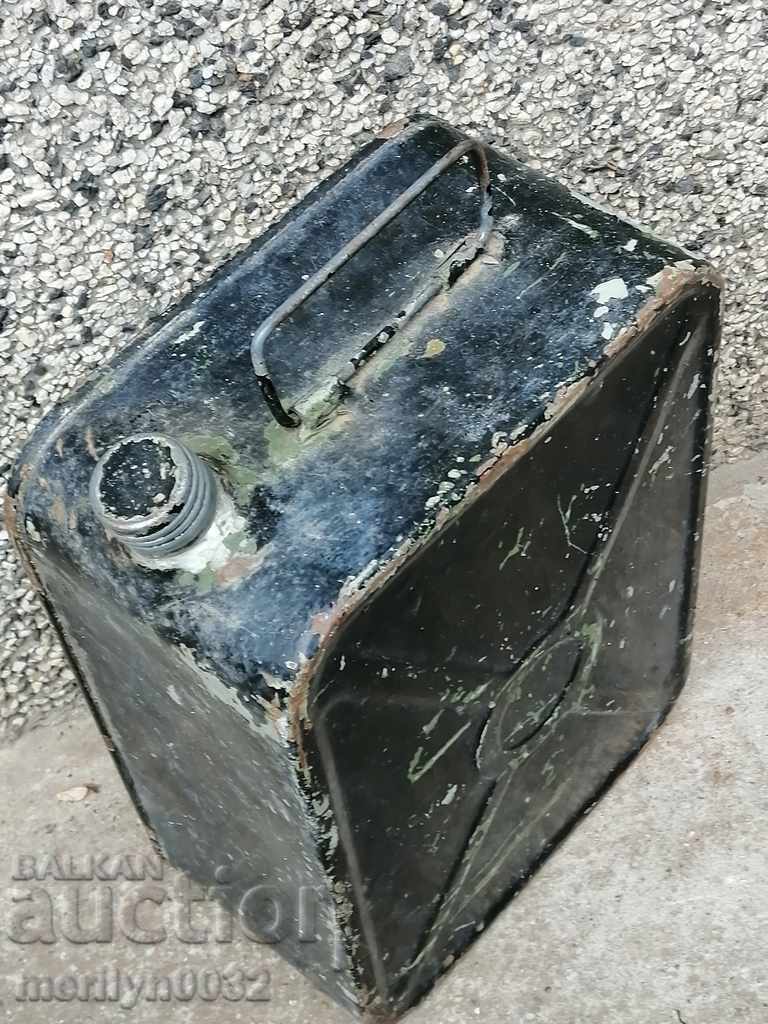 Delivery of Army oil fuel tube Delivery of Army oil fuel tube