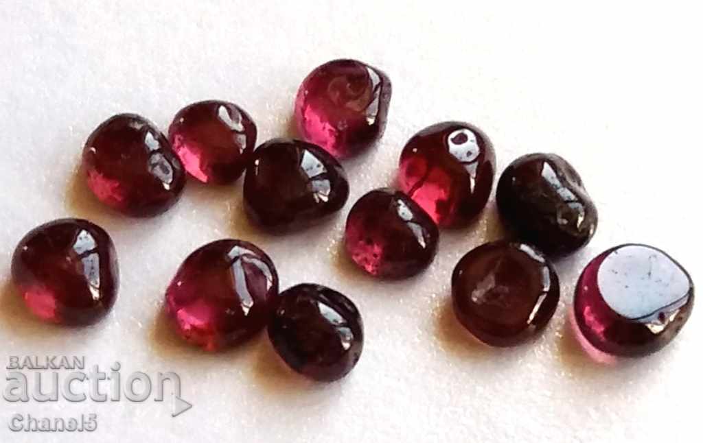 ORESTHANE Pomegranates, RODONITE - 12 Cabochon (176) with price 16.00 BGN | € 8.18 ORESTHANE Pomegranates, RODONITE - 12 Cabochon (176) with price 16.00 BGN | € 8.18