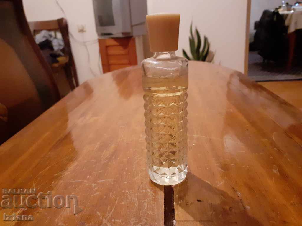 Auction  Star perfume Mirage, Miraj