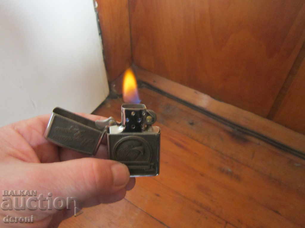American Legend gasoline lighter - 5