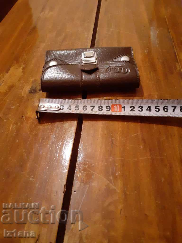 Delivery of Old Leda purse, Leda Delivery of Old Leda purse, Leda