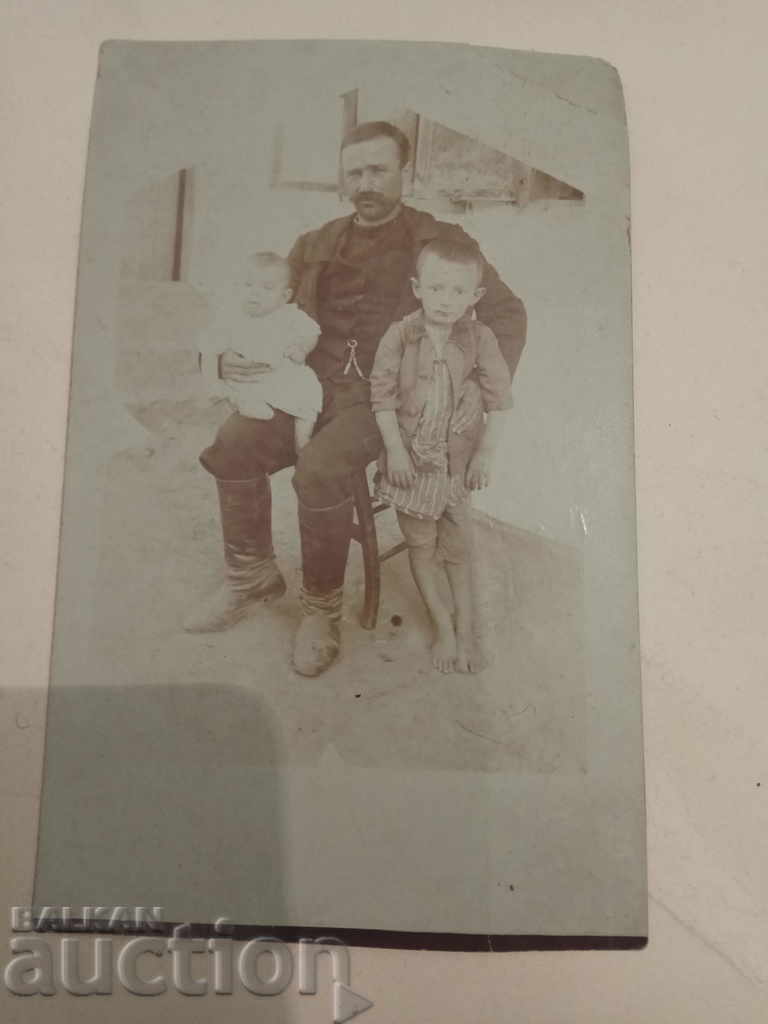man with two children 9/16/1918