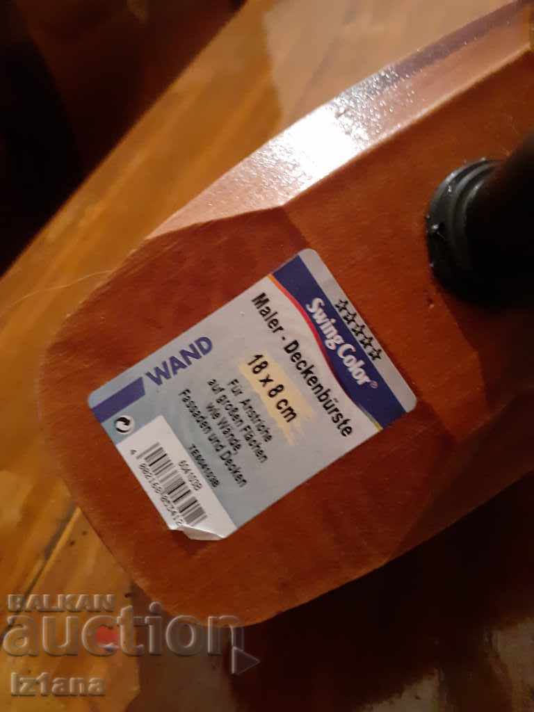 An old brush for painting - 5 An old brush for painting - 5