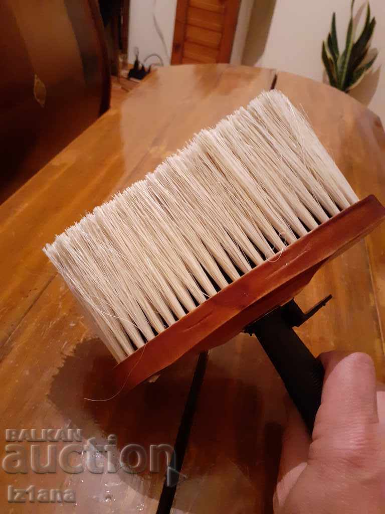 An old brush for painting - 6 An old brush for painting - 6