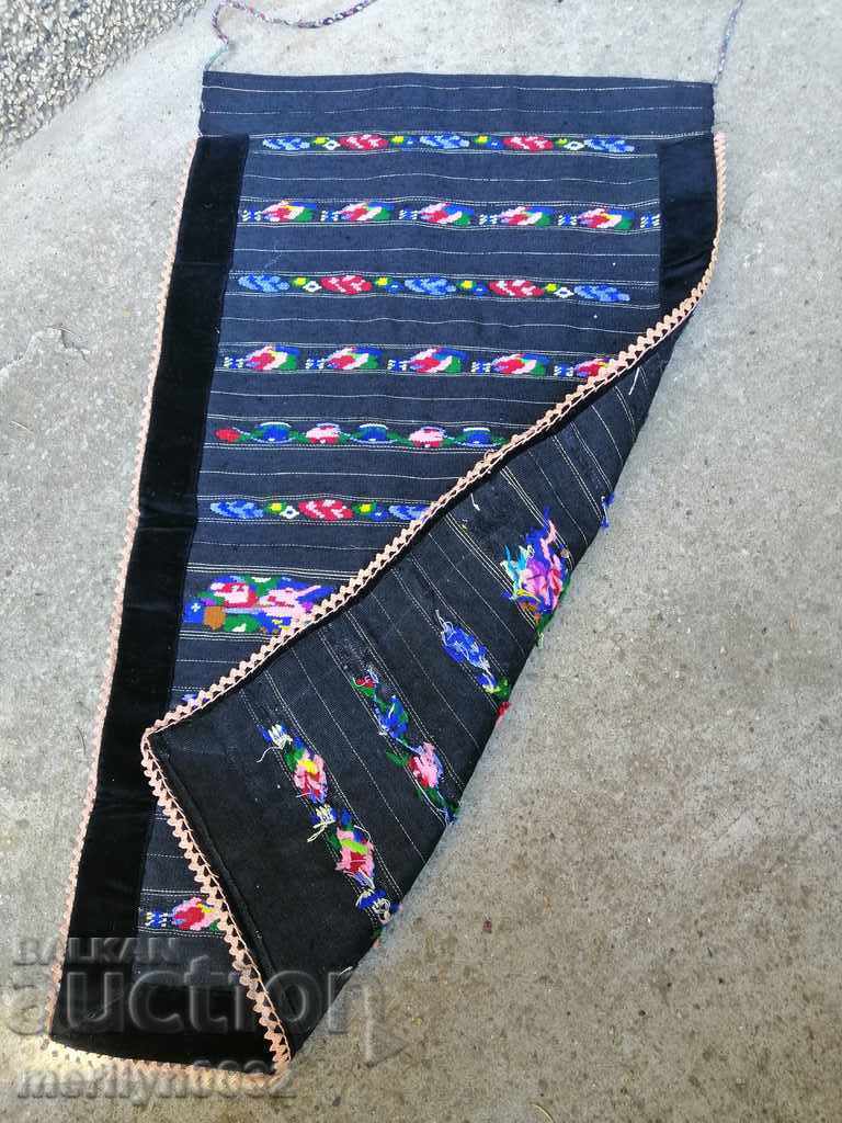 Delivery of Old woven embroidered embroidered apron with tinsel wear sukman Delivery of Old woven embroidered embroidered apron with tinsel wear sukman