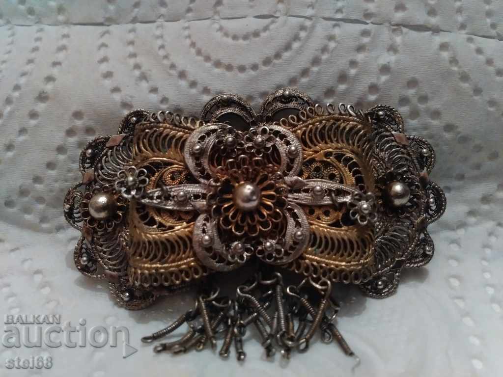 OLD SILVER BROOCH with price 100.00 BGN | € 51.13 OLD SILVER BROOCH with price 100.00 BGN | € 51.13