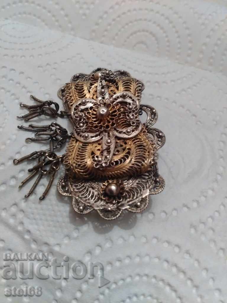 Delivery of OLD SILVER BROOCH Delivery of OLD SILVER BROOCH