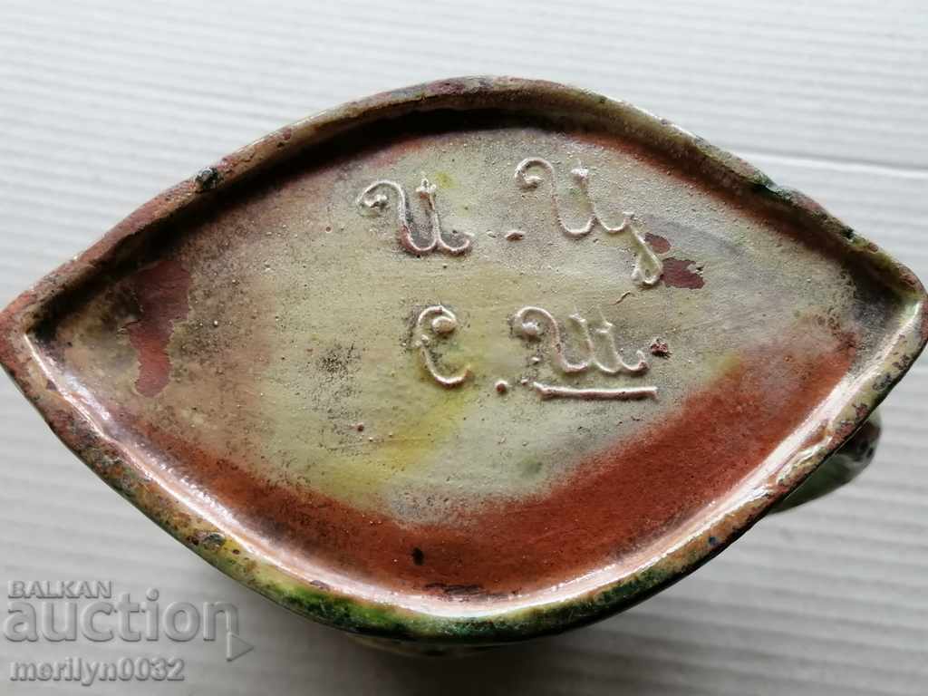 Auction Glazed Trojan jug, ceramics, vase, chalice Auction Glazed Trojan jug, ceramics, vase, chalice