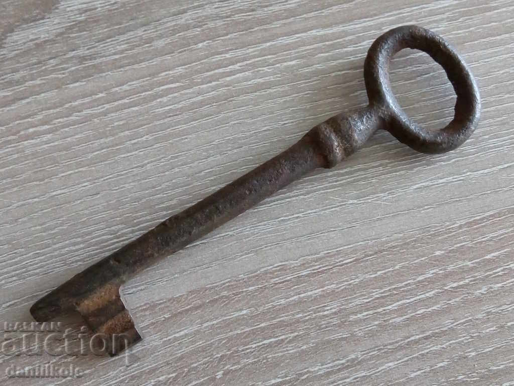 *$*Y*$* LARGE OLD KEY DOOR LOCK PADLOCK SAFE 2 *$*Y*$* with price € 5.50 | 10.76 BGN